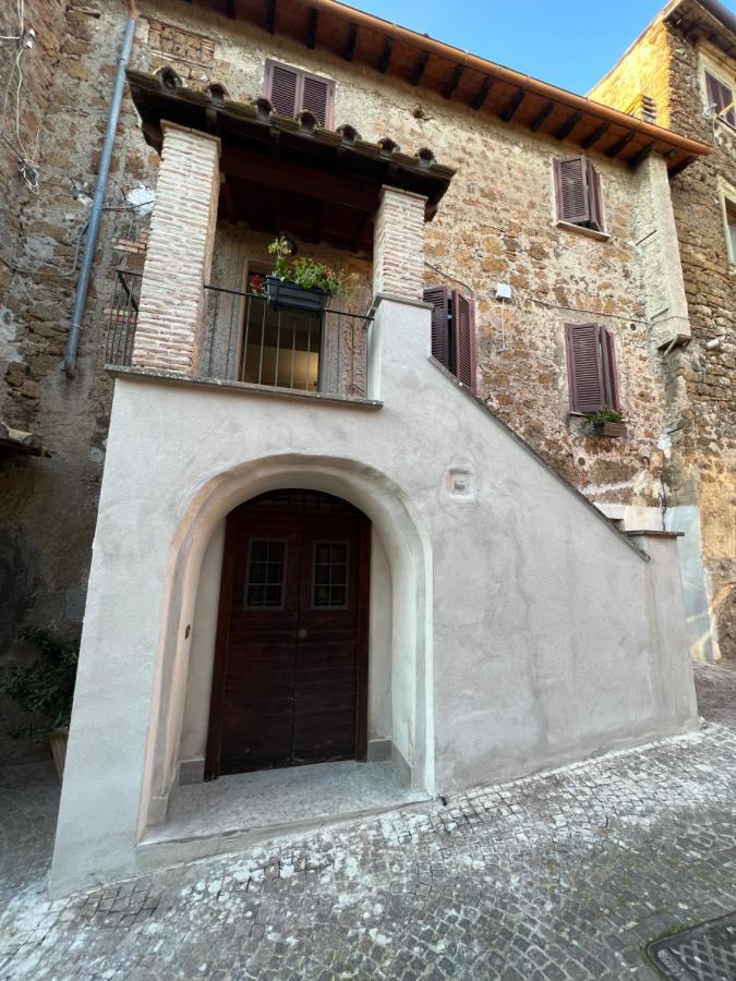 Вилла La Rocchetta Сутри Экстерьер фото